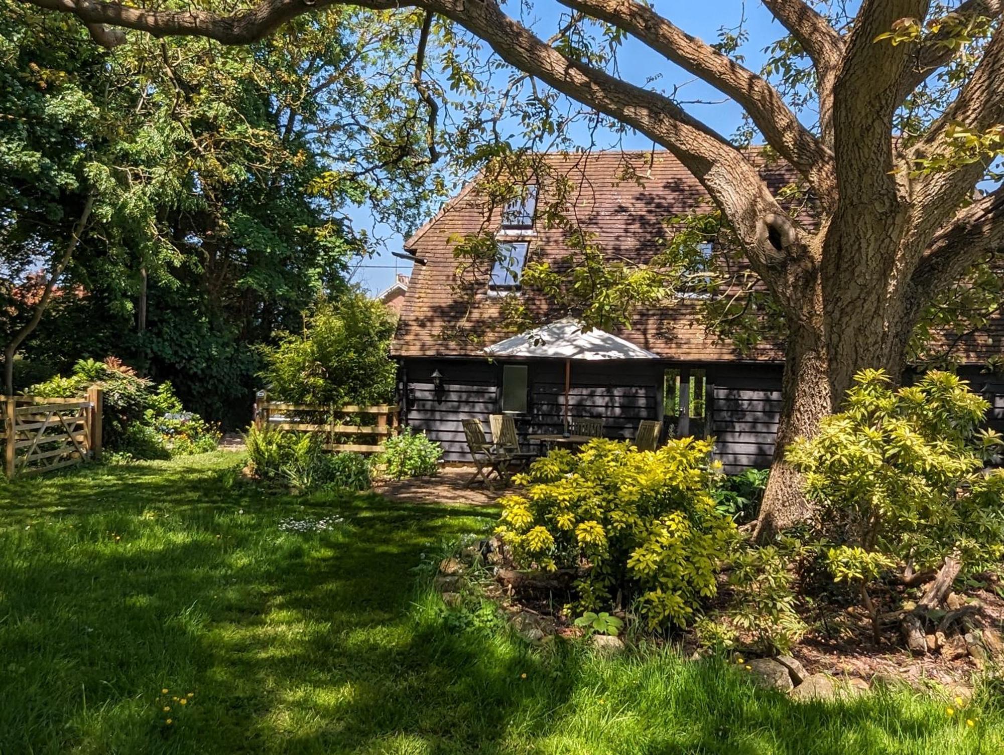 Cosy Listed Barn In Peaceful Country Village Granborough 외부 사진
